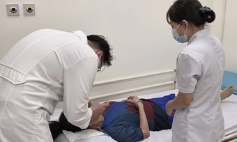 Vì sao đàn ông đột quỵ nhiều hơn phụ nữ trước tuổi 50?