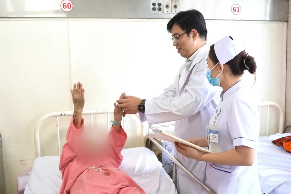 Vì sao đột quỵ tăng cao trong dịp tết?