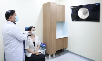 Vì sao lặn biển có thể gây thủng màng nhĩ? - Báo TinVina