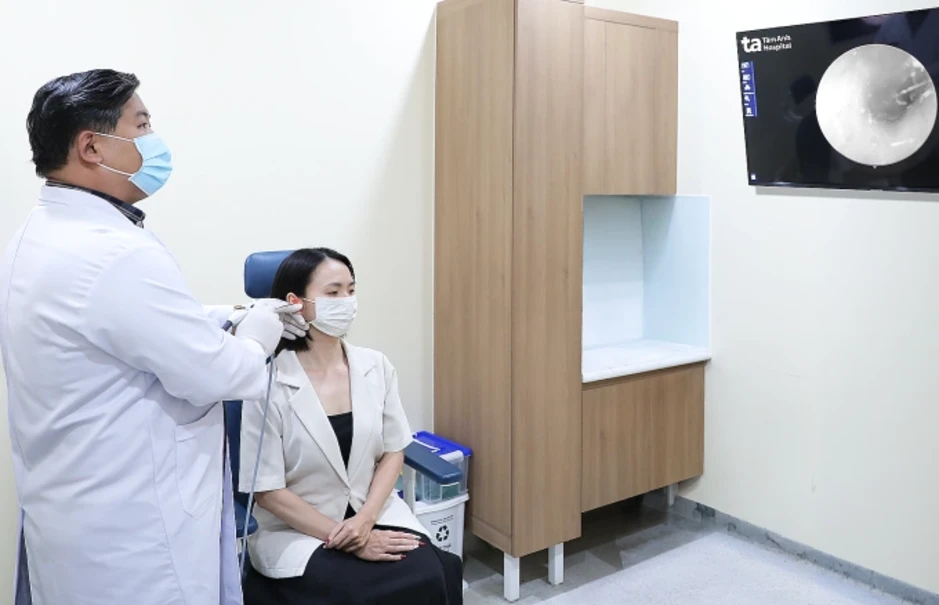 Vì sao lặn biển có thể gây thủng màng nhĩ? - Báo TinVina Vì sao lặn biển có thể gây thủng màng nhĩ? - Báo TinVina
