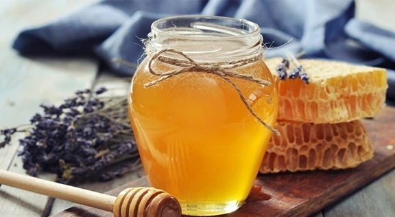 Vì sao mật ong có thể để hàng nghìn năm mà không hỏng? Vì sao mật ong có thể để hàng nghìn năm mà không hỏng?