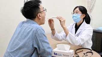 Vì sao người gầy vẫn bị ngưng thở khi ngủ? - Báo TinVina