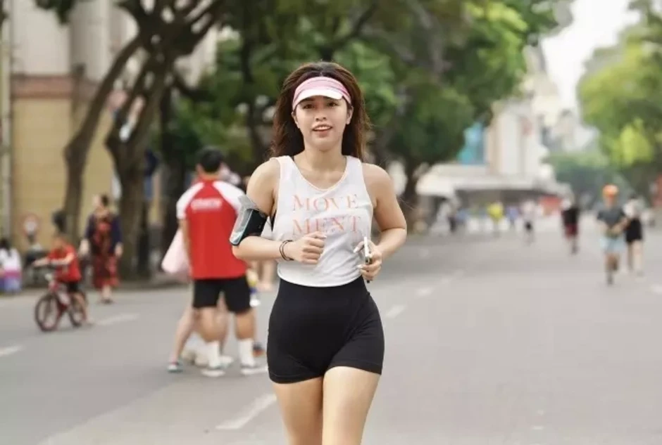 Vì sao phụ nữ thường tăng cân sau tuổi 40? - Báo TinVina Vì sao phụ nữ thường tăng cân sau tuổi 40? - Báo TinVina