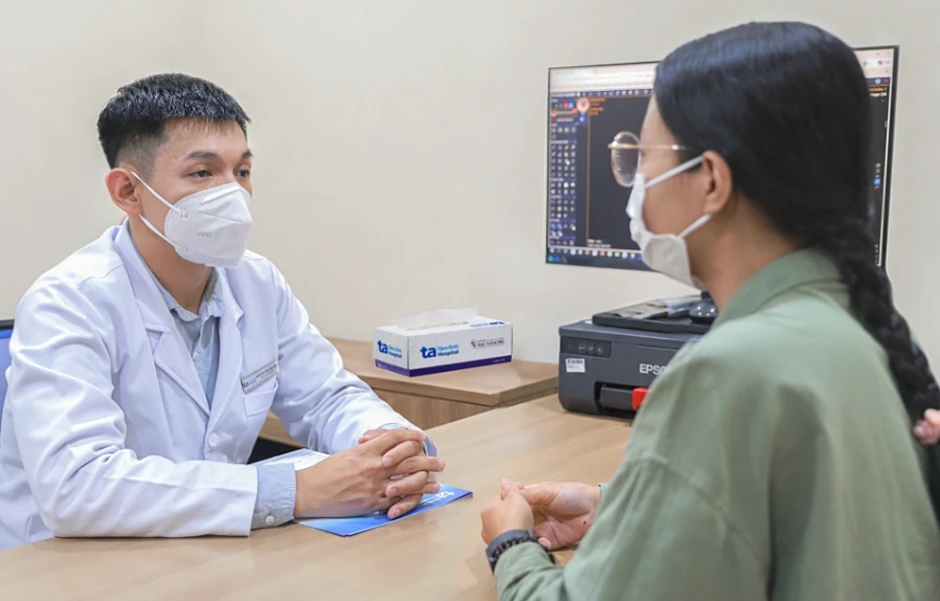 Vì sao trẻ dễ viêm tai giữa vào mùa mưa? - Báo TinVina Vì sao trẻ dễ viêm tai giữa vào mùa mưa? - Báo TinVina