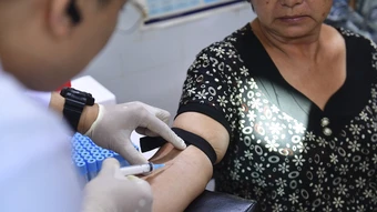 Vì sao tuổi 40 là 'cột mốc vàng' để chuẩn bị cho tuổi già?