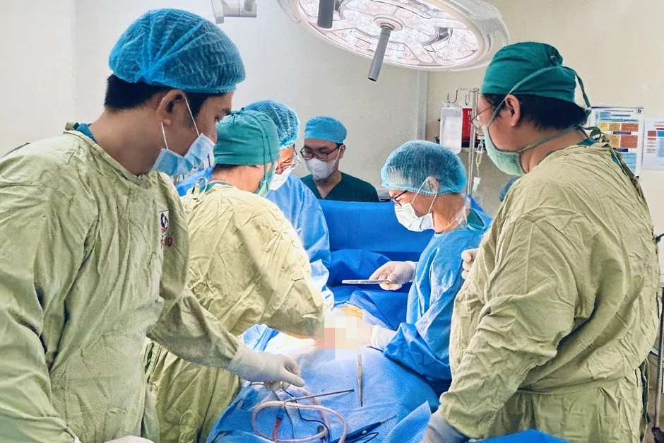 Vì sao Việt Nam không có nhiều ca ghép gan cho trẻ mắc ung thư gan? Vì sao Việt Nam không có nhiều ca ghép gan cho trẻ mắc ung thư gan?
