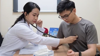 Vì sao xem bóng đá có cảm giác 'đứng tim'? - Báo TinVina