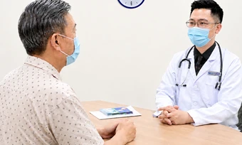 Viêm phổi hít do dịch dạ dày trào ngược - Báo TinVina