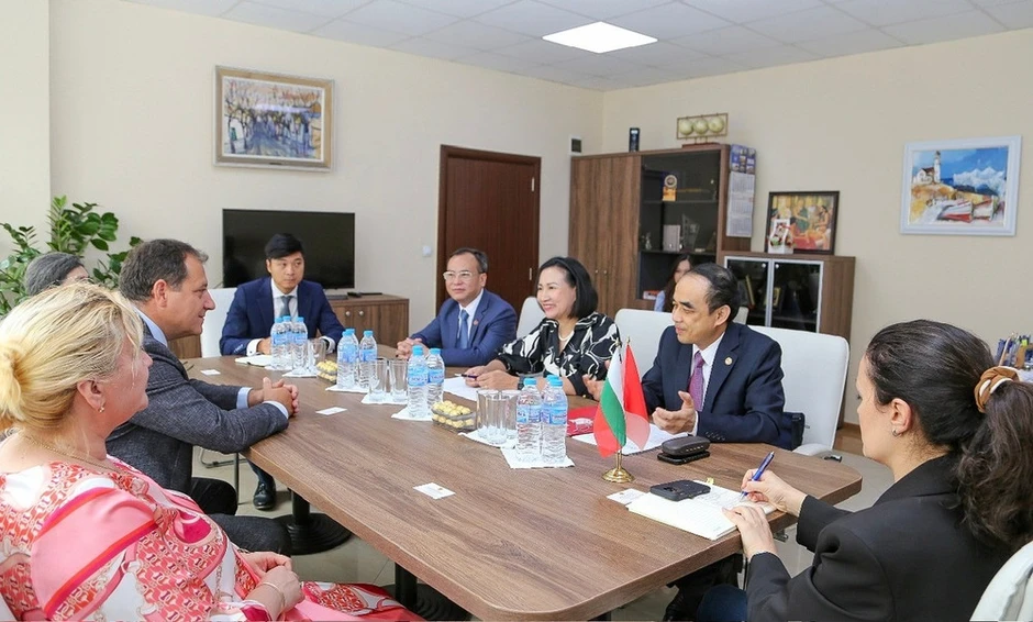 Việt Nam-Bulgaria mở rộng hợp tác trong đào tạo, nghiên cứu y khoa và dược phẩm Việt Nam-Bulgaria mở rộng hợp tác trong đào tạo, nghiên cứu y khoa và dược phẩm