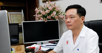 Việt Nam có một vị bác sĩ khiến thế giới phải nhắc tên: Góp mặt trong những ca ghép chi làm nên lịch sử
