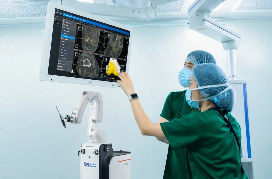 Việt Nam lần đầu có trung tâm quốc tế xuất sắc thay khớp bằng robot AI Việt Nam lần đầu có trung tâm quốc tế xuất sắc thay khớp bằng robot AI