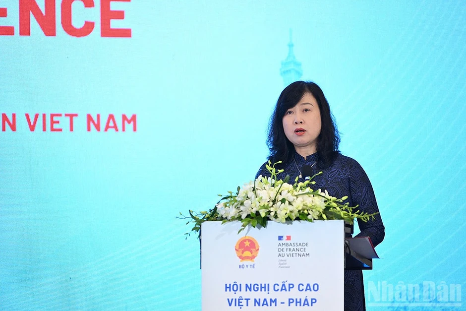 Việt Nam-Pháp tăng cường hợp tác chiến lược trong sản xuất vaccine thế hệ mới Việt Nam-Pháp tăng cường hợp tác chiến lược trong sản xuất vaccine thế hệ mới