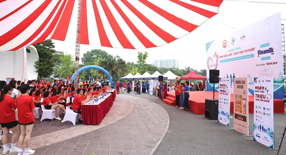 Vinamilk Sure lan tỏa lối sống khoa học từ dinh dưỡng đến vận động Vinamilk Sure lan tỏa lối sống khoa học từ dinh dưỡng đến vận động