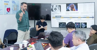 Vinmec đưa chuyên gia hàng đầu thế giới đến Việt Nam đào tạo chuyên sâu về y học bào thai