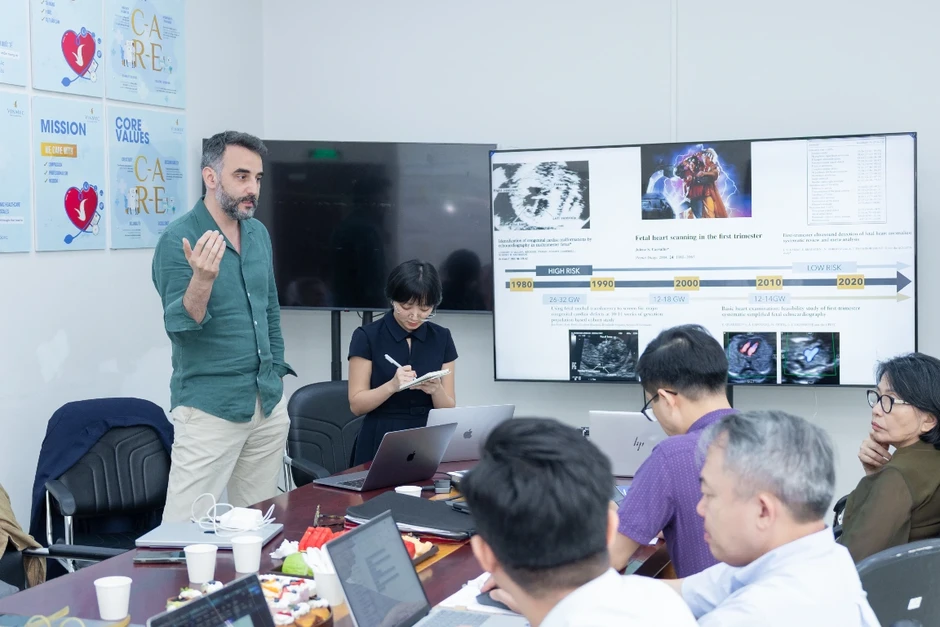 Vinmec đưa chuyên gia hàng đầu thế giới đến Việt Nam đào tạo chuyên sâu về y học bào thai Vinmec đưa chuyên gia hàng đầu thế giới đến Việt Nam đào tạo chuyên sâu về y học bào thai