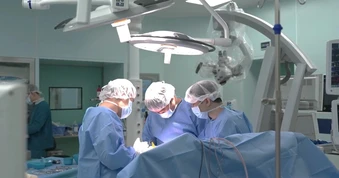 Vinmec kích hoạt quy trình tối khẩn trong đêm, cứu bé trai 12 tuổi xuất huyết não