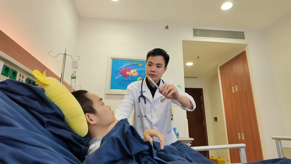 Vinmec kích hoạt quy trình tối khẩn trong đêm, cứu bé trai 12 tuổi xuất huyết não Vinmec kích hoạt quy trình tối khẩn trong đêm, cứu bé trai 12 tuổi xuất huyết não