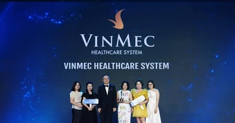 Vinmec lập 'hat-trick' tại HR Asia Awards, khẳng định chiến lược lấy con người làm gốc