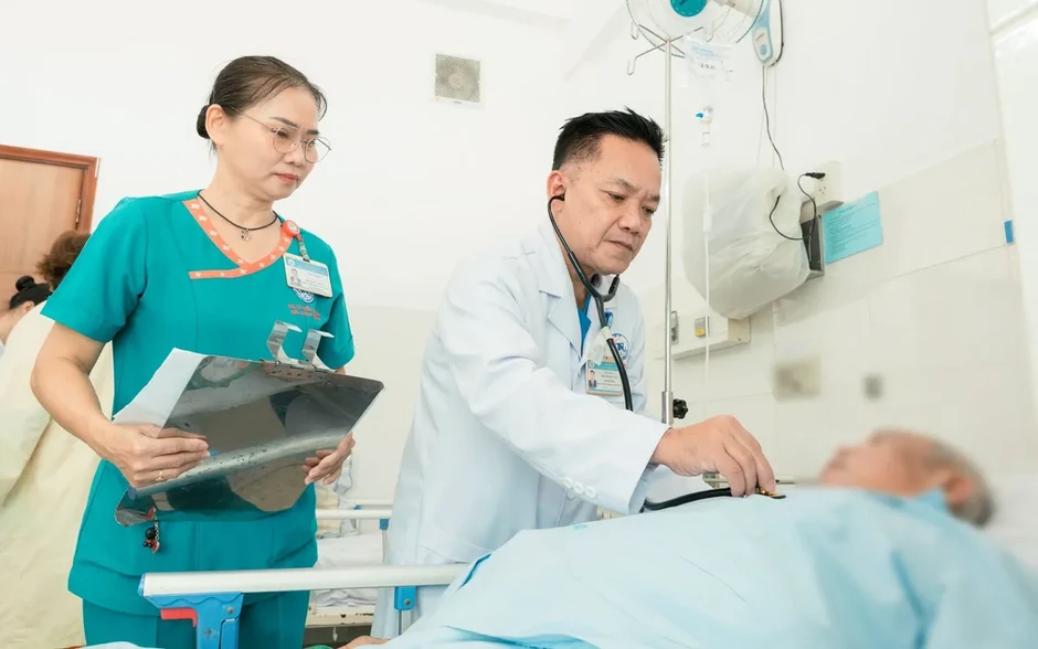 Vỡ động mạch chủ ngực - cấp cứu tim mạch nguy hiểm