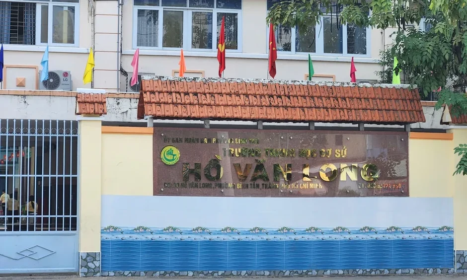 Vụ bữa ăn bán trú Trường THCS Hồ Văn Long: Cơ quan công an vào cuộc điều tra Vụ bữa ăn bán trú Trường THCS Hồ Văn Long: Cơ quan công an vào cuộc điều tra