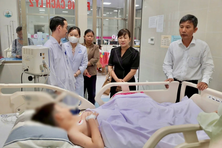 Vụ hàng trăm người nghi ngộ độc bánh mì tại Đồng Tháp: 25 mẫu dương tính vi khuẩn Salmonella