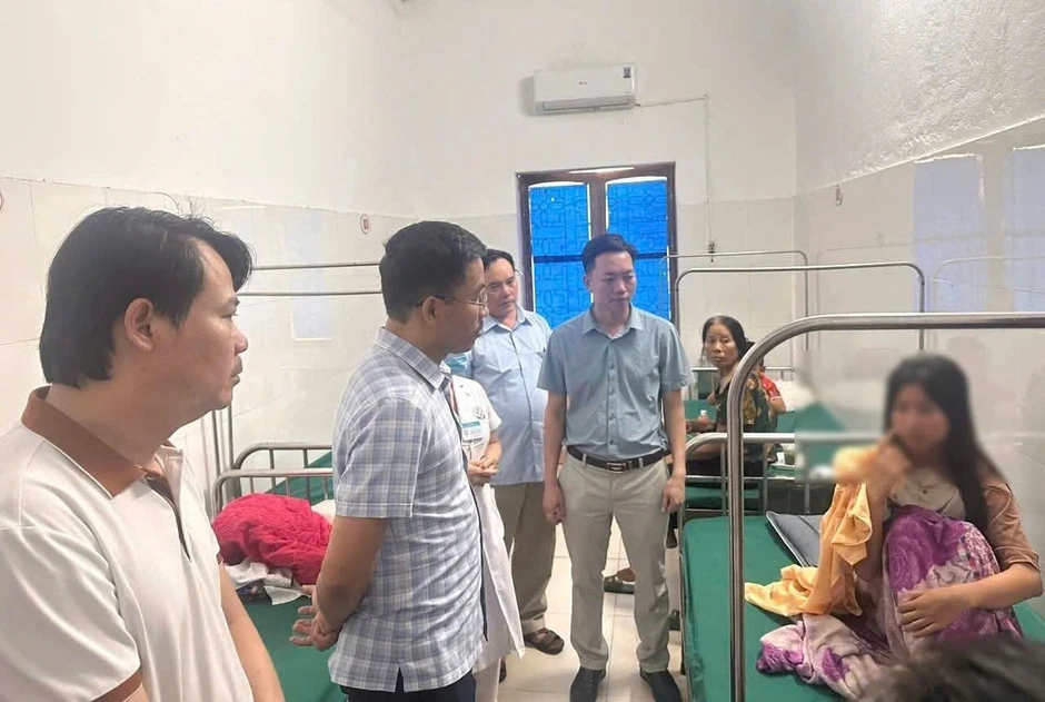 Vụ nghi ngộ độc do bánh mì ở Nghệ An: Đã có 60 người nhập viện