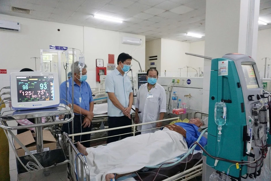 Vụ nghi ngộ độc sau bữa trưa ở trường học: Ca nhập viện lên 69, bộ và tỉnh chỉ đạo khẩn Vụ nghi ngộ độc sau bữa trưa ở trường học: Ca nhập viện lên 69, bộ và tỉnh chỉ đạo khẩn