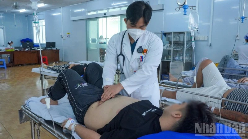 Vụ nghi ngộ độc tại tiệm bánh mì Hồng Ngọc 37 có 25/36 mẫu dương tính với salmonella sp Vụ nghi ngộ độc tại tiệm bánh mì Hồng Ngọc 37 có 25/36 mẫu dương tính với salmonella sp