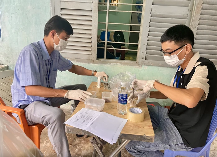 Vụ ngộ độc bánh mì "không tên": Số người nhập viện lên 79 người