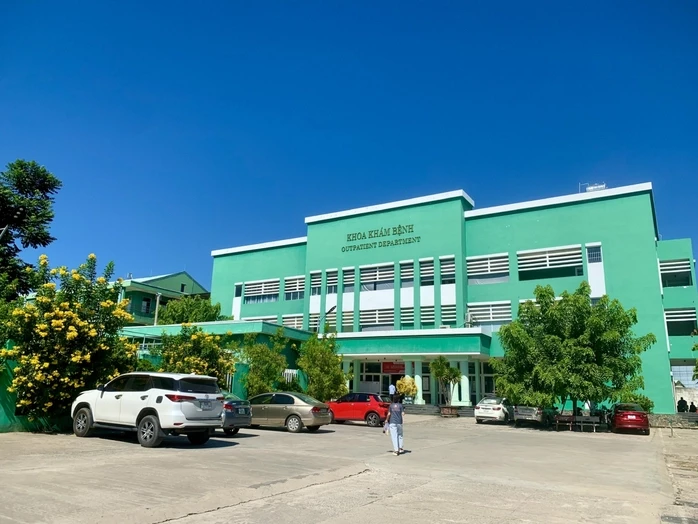 WHO đưa "thần dược" 8.000 USD/lọ từ Thụy Sĩ về Đà Nẵng cứu 3 người ngộ độc cá ủ chua WHO đưa "thần dược" 8.000 USD/lọ từ Thụy Sĩ về Đà Nẵng cứu 3 người ngộ độc cá ủ chua