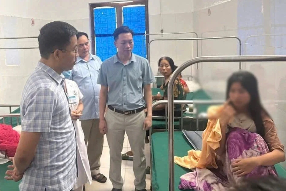 Xác định nguyên nhân vụ 64 người bị ngộ độc ở Nghệ An Xác định nguyên nhân vụ 64 người bị ngộ độc ở Nghệ An