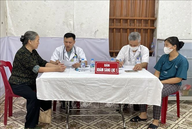 Xây dựng cộng đồng khỏe mạnh từ khám sức khỏe định kỳ Xây dựng cộng đồng khỏe mạnh từ khám sức khỏe định kỳ