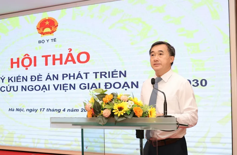 Xây dựng hệ thống cấp cứu ngoại viện, mục tiêu 1 xe cấp cứu/100.000 dân Xây dựng hệ thống cấp cứu ngoại viện, mục tiêu 1 xe cấp cứu/100.000 dân