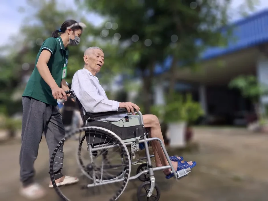 Xây dựng hệ thống chăm sóc sức khỏe người cao tuổi toàn diện, hiện đại và bền vững Xây dựng hệ thống chăm sóc sức khỏe người cao tuổi toàn diện, hiện đại và bền vững