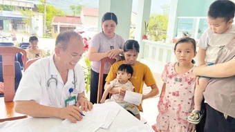 Xây dựng hệ thống y tế gần dân, hiện đại