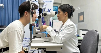Xóa cận với công nghệ SILK và Phakic ICL hiện đại