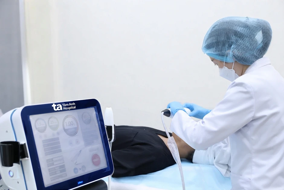 Xóa mỡ nọng cằm cho nam thanh niên - Báo TinVina Xóa mỡ nọng cằm cho nam thanh niên - Báo TinVina