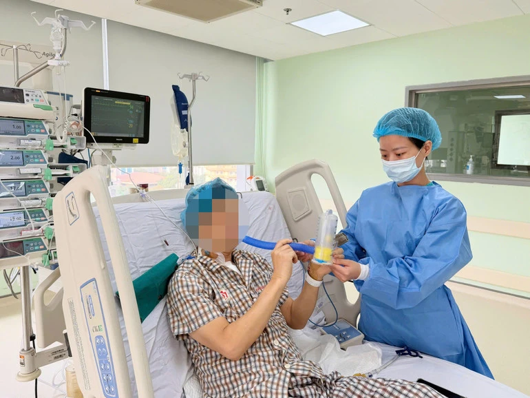 Xuyên đêm mang trái tim và lá gan người hiến về Hà Nội, cứu sống người bệnh