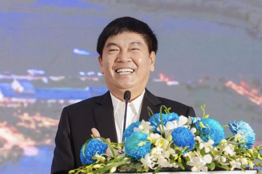 “Vua thép” Trần Đình Long sắp nhận về gần 1.000 tỷ đồng cổ tức “Vua thép” Trần Đình Long sắp nhận về gần 1.000 tỷ đồng cổ tức