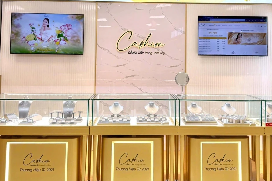 1 chuỗi kim cương tại TPHCM mở cửa lại, thông báo quan trọng đến khách 1 chuỗi kim cương tại TPHCM mở cửa lại, thông báo quan trọng đến khách