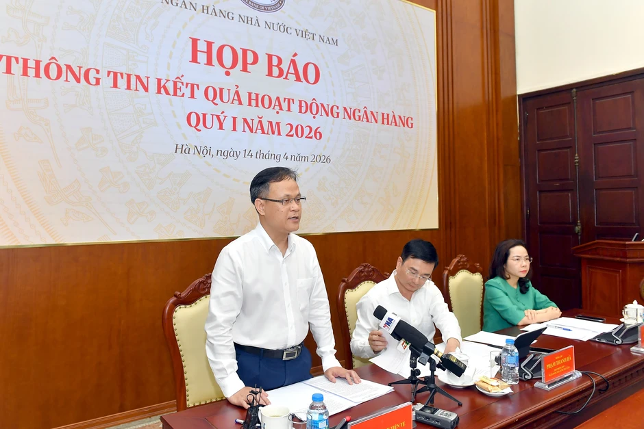 26 ngân hàng giảm lãi suất sau cuộc họp với tân Thống đốc NHNN 26 ngân hàng giảm lãi suất sau cuộc họp với tân Thống đốc NHNN