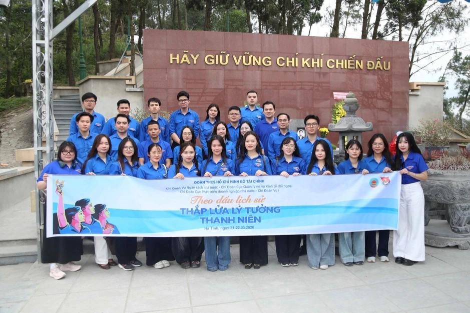 4 chi đoàn thuộc Đoàn Thanh niên Bộ Tài chính hành trình "Theo dấu lịch sử - thắp lửa lý tưởng thanh niên" 4 chi đoàn thuộc Đoàn Thanh niên Bộ Tài chính hành trình "Theo dấu lịch sử - thắp lửa lý tưởng thanh niên"