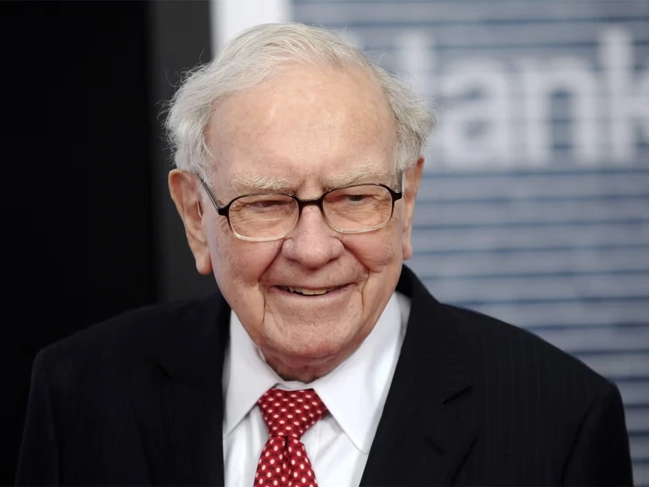 8 bài học tiền bạc từ Warren Buffett cho người bước vào tuổi trung niên