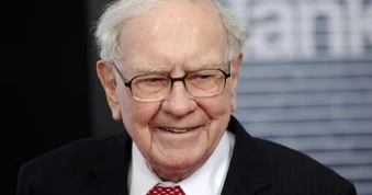 8 bài học tiền bạc từ Warren Buffett cho người bước vào tuổi trung niên