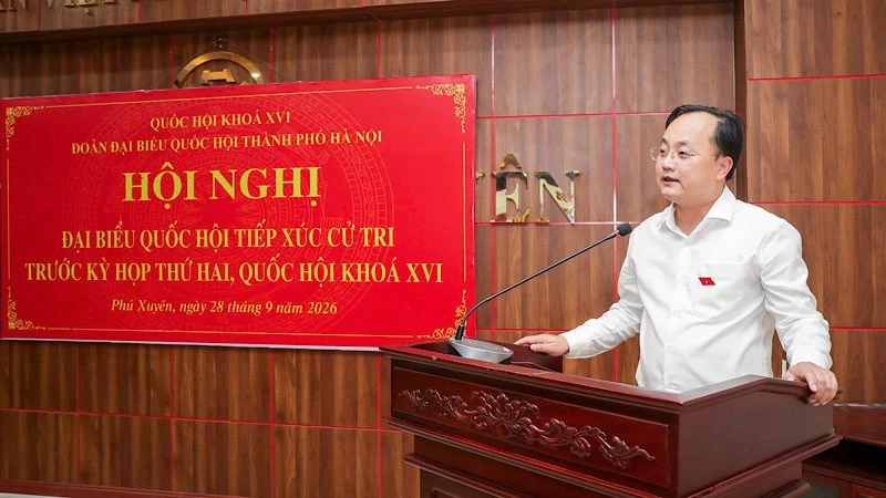 Agribank cùng Đoàn đại biểu Quốc hội thành phố Hà Nội trao 1 tỷ đồng hỗ trợ xây dựng Nhà Đại đoàn kết Agribank cùng Đoàn đại biểu Quốc hội thành phố Hà Nội trao 1 tỷ đồng hỗ trợ xây dựng Nhà Đại đoàn kết