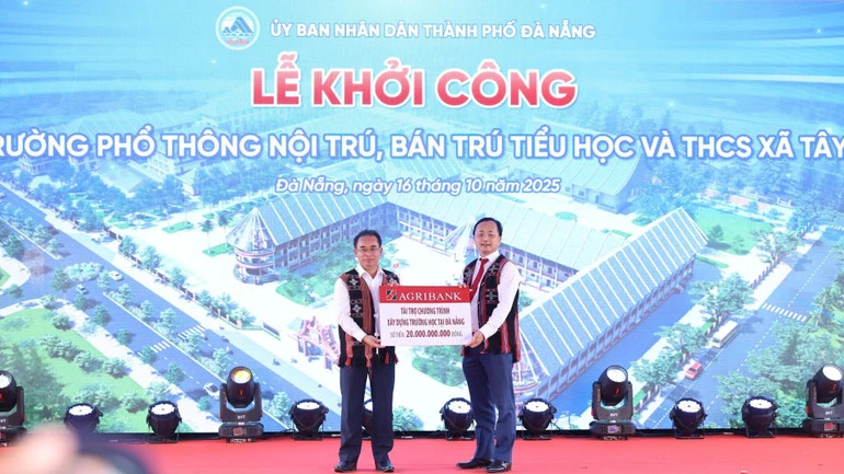 Agribank hướng dòng vốn kiến tạo nền kinh tế nông nghiệp bền vững Agribank hướng dòng vốn kiến tạo nền kinh tế nông nghiệp bền vững