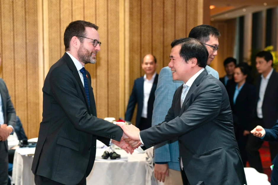 Anh hỗ trợ Việt Nam phát triển thị trường hàng hóa phái sinh Anh hỗ trợ Việt Nam phát triển thị trường hàng hóa phái sinh
