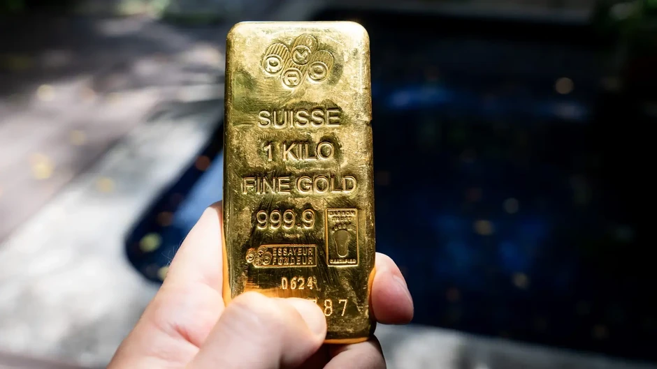 Bản tin tài chính 18/9: Giá dầu giảm, giá vàng tăng