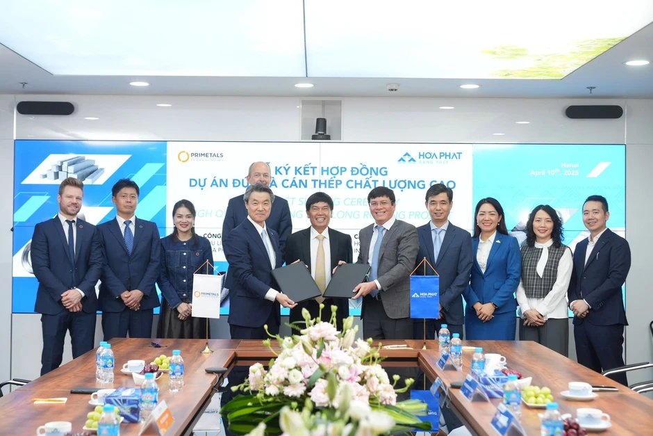Bắt tay 'gã khổng lồ' Nhật làm thép, tỷ phú Phạm Nhật Vượng chọn đúng thế lực tỷ đô hóa ra là 'người quen' của Hòa Phát, Xuân Thiện Bắt tay 'gã khổng lồ' Nhật làm thép, tỷ phú Phạm Nhật Vượng chọn đúng thế lực tỷ đô hóa ra là 'người quen' của Hòa Phát, Xuân Thiện