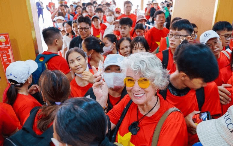 Bắt tay với tỉnh ít dân nhất VN, tỷ phú Phạm Nhật Vượng quyết tâm khai thác “mỏ vàng” ở nơi mây chạm núi Bắt tay với tỉnh ít dân nhất VN, tỷ phú Phạm Nhật Vượng quyết tâm khai thác “mỏ vàng” ở nơi mây chạm núi